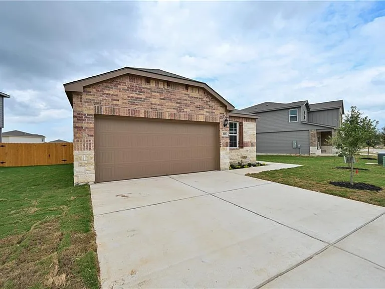 218 Mount Vernon Way — Photo 4