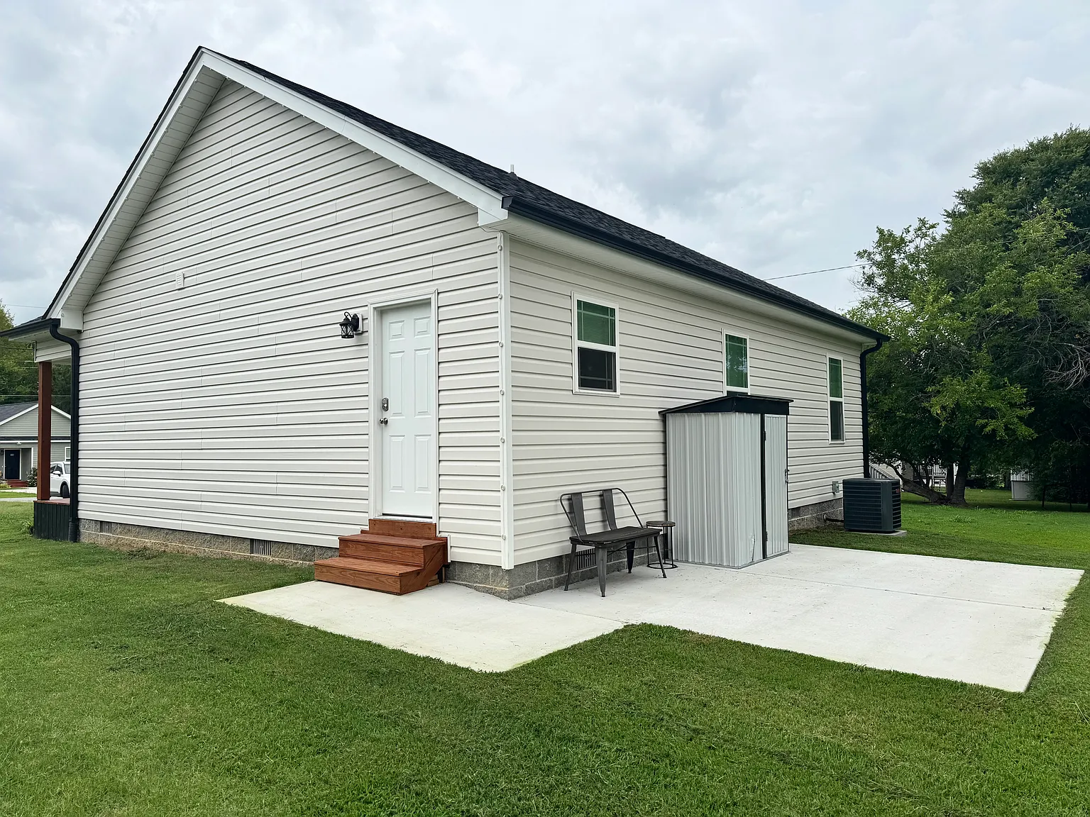 3 bed, 952 sqft, $1,500 — Photo 2