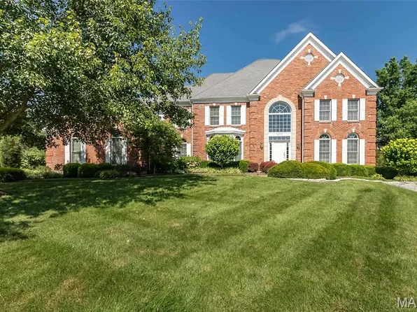 14711 Kulkarni Ct, Chesterfield, MO 63017