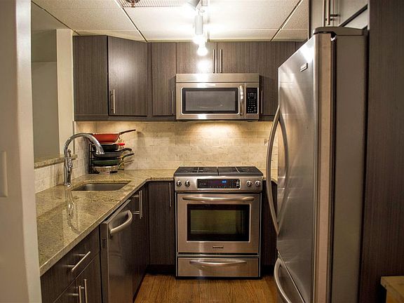4th image of 357 Varick St APT 126B