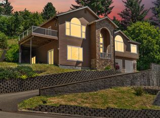 3562 Jake Mann Ln, Florence, OR 97439