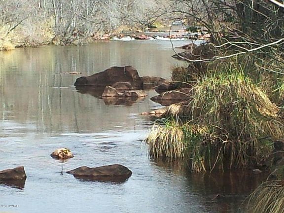 4th image of 285 Cross Creek Cir