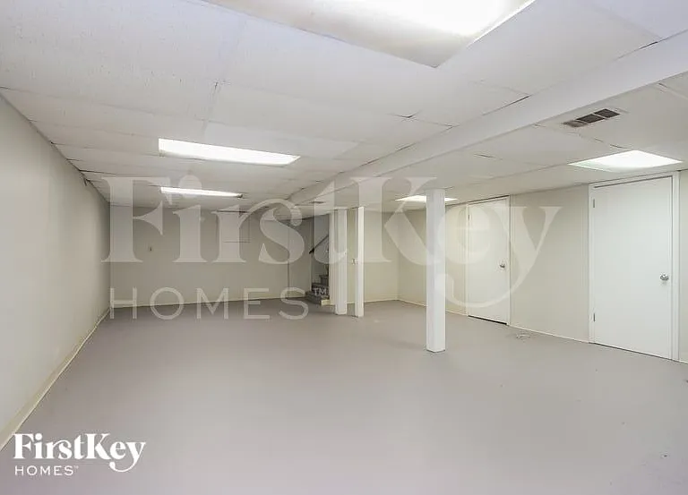 6045 N Alton Ave — Photo 14