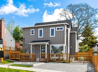 6726 17th Ave NW #A, Seattle, WA 98117