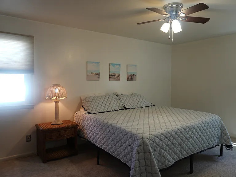 453 Berkshire Dr — Photo 17