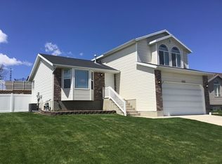 6916 S Hoyle Cir, West Jordan, UT 84081