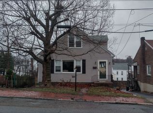 1714 W Norwegian St, Pottsville, PA 17901