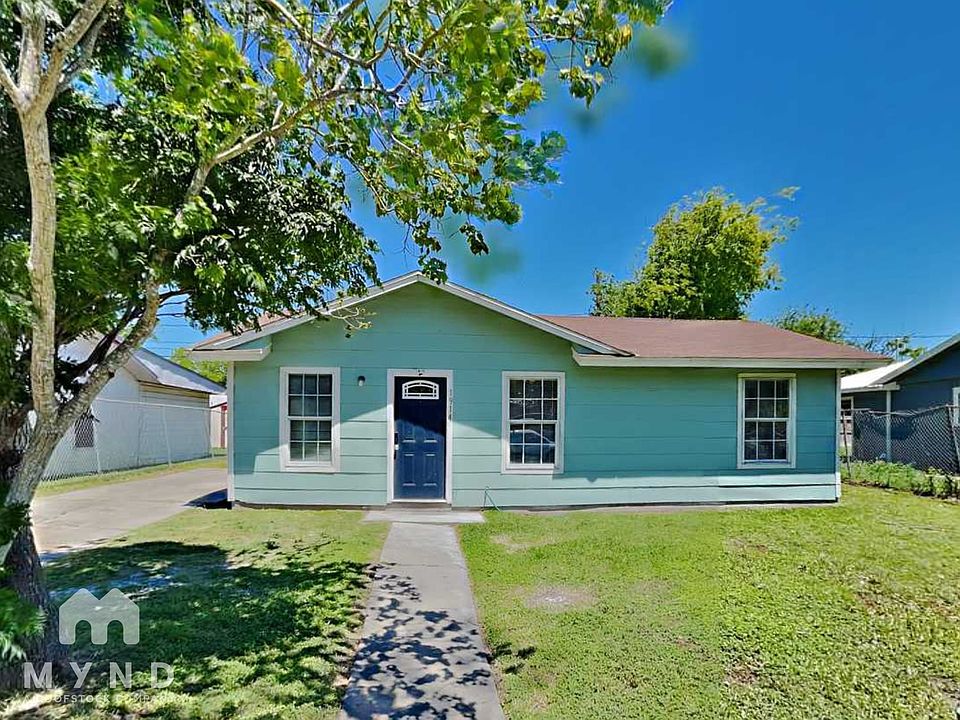 1st image of 1914 Roslyn St