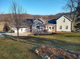 22610 Stibbe Hill Rd, Richland Center, WI 53581