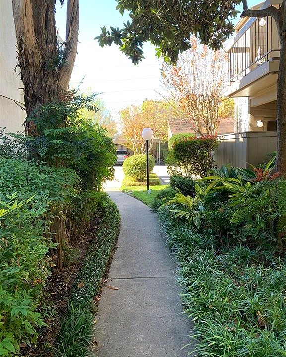 1st image of 10049 Westpark Dr APT 123