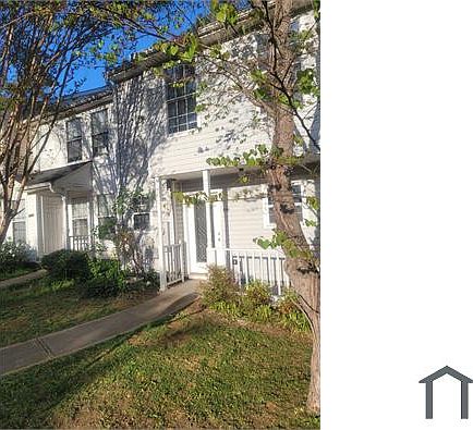 3rd image of 2354 Wellington Cir