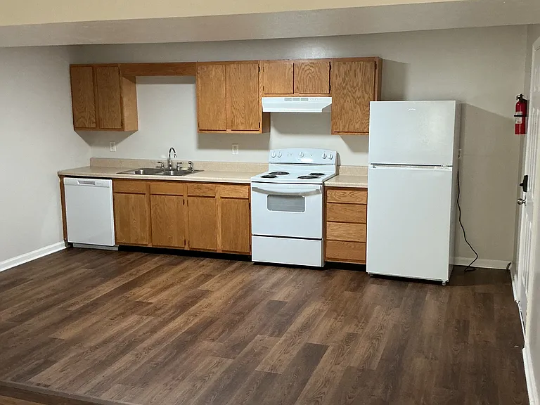 2 BR 1 Bath Apartment — Photo 15