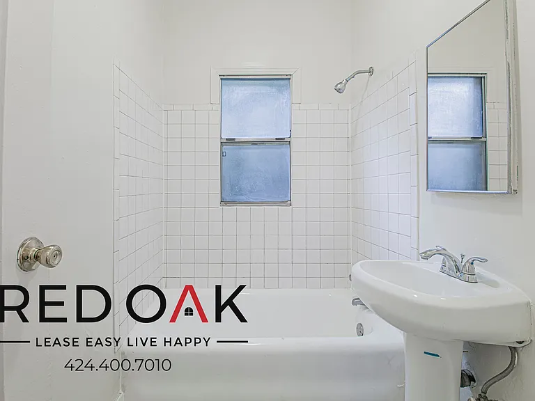 836 Sanborn Ave #105 — Photo 11