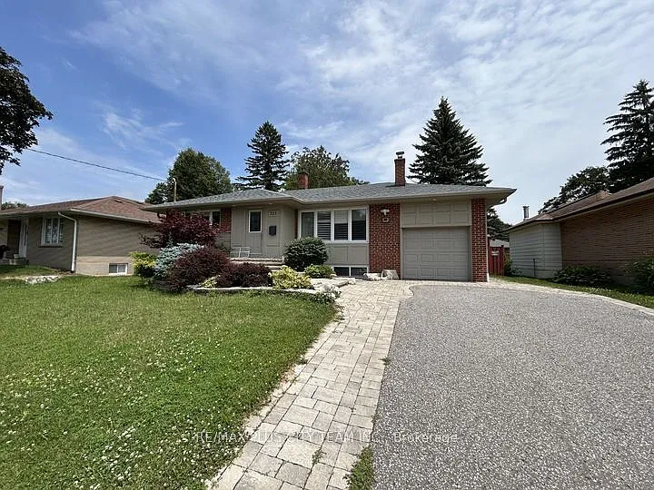 223 Warden Wilson Ave #BASEMENT