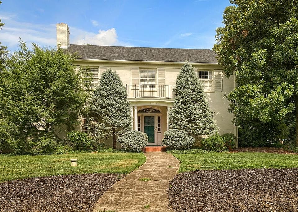 1st image of 1803 Lexington Ave