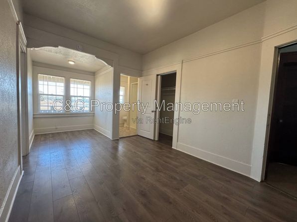 1200 W Market Cir Unit 2