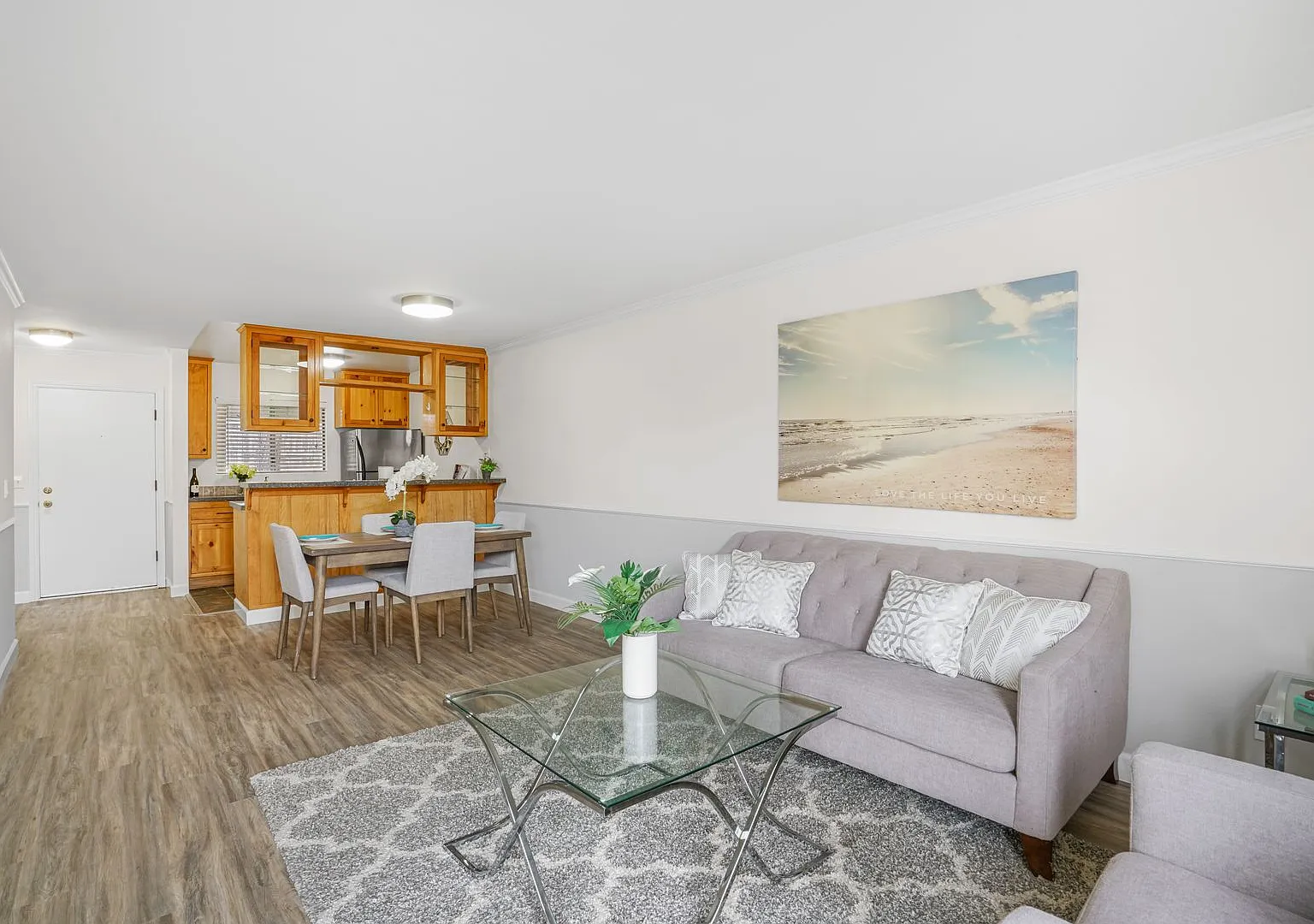 For Rent 1br/1ba 626 Sf Second Floor Condo Located In The Vibrant Allied Gardens/Del Cerro Neighb... — Photo 2