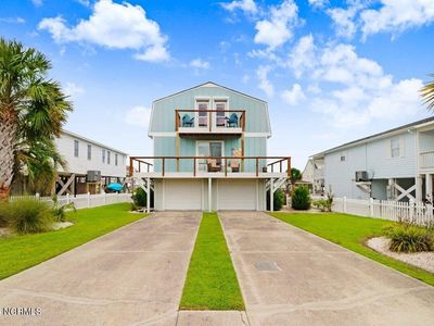 6114 6th Street, Surf City, NC, 28445