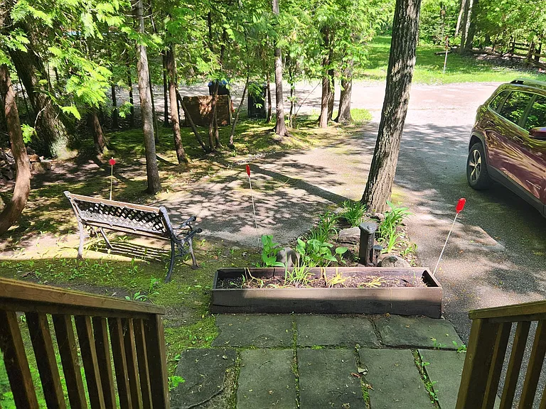 21 Ivy Ln — Photo 2