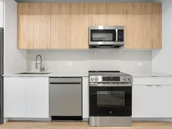 300 West 136th Street image 6 of 14