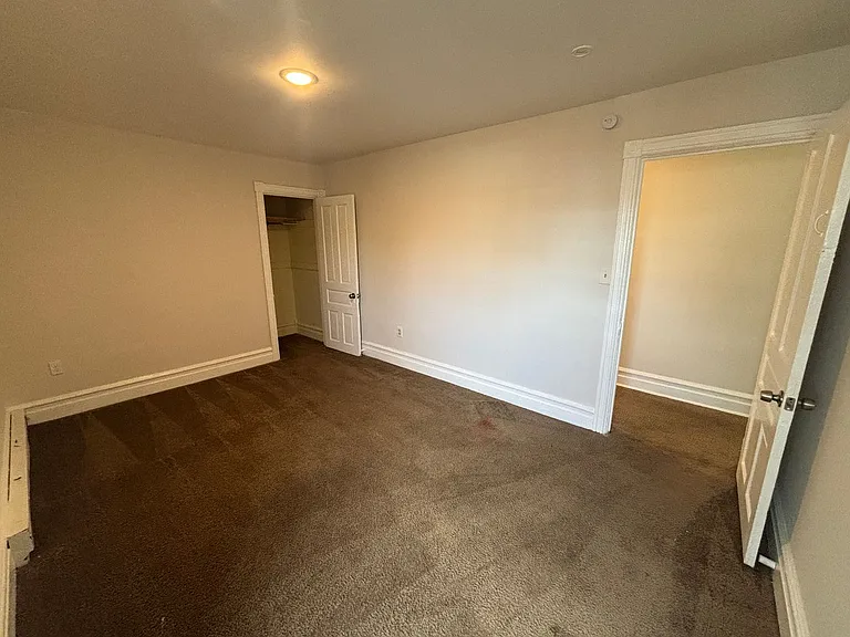 429 W Turner St — Photo 7