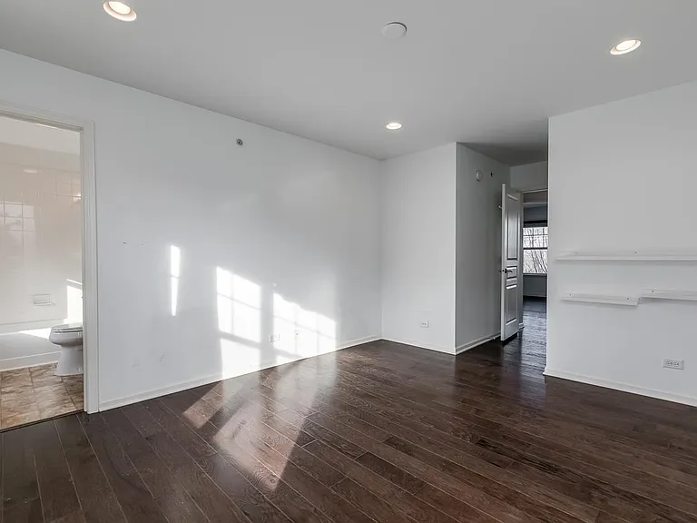 220 Laurel Ave — Photo 21