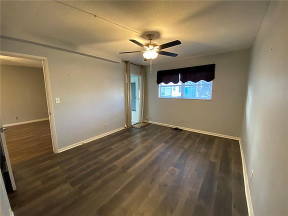 4th image of 2050 NE 39th St APT S210