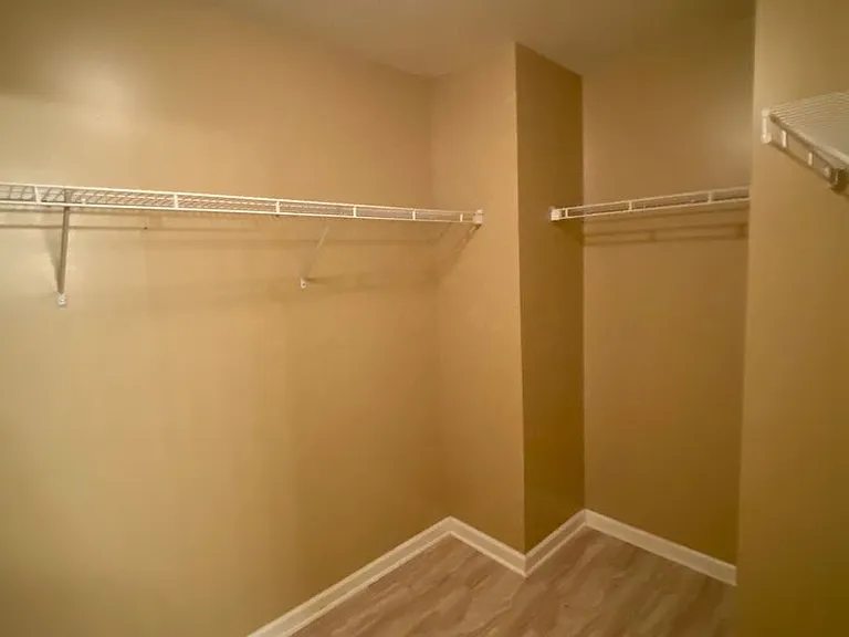 217 W Gilbert St — Photo 24