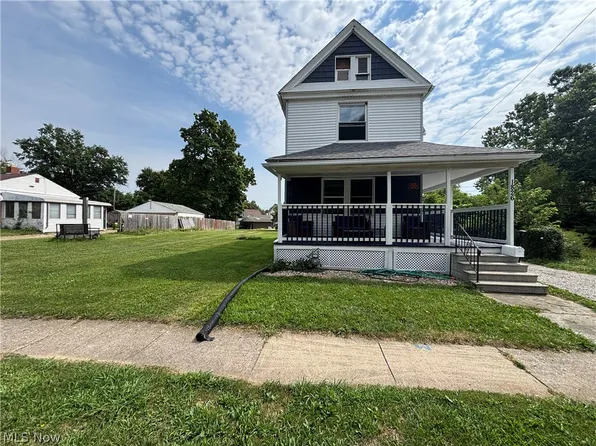 1826 West Ave, Elyria, OH 44035