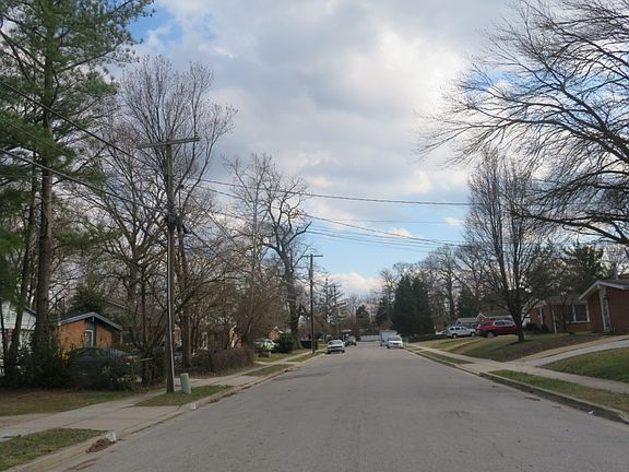 5th image of 1115 Nottingham Dr