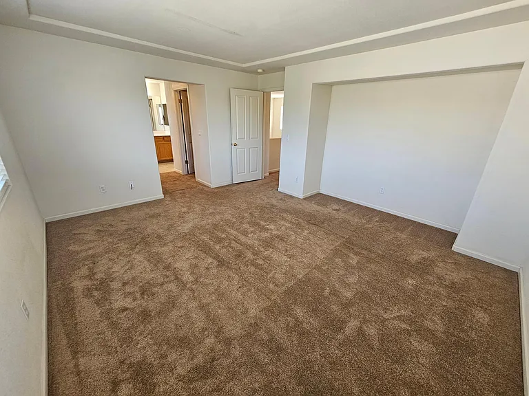 624 Aiello St — Photo 25