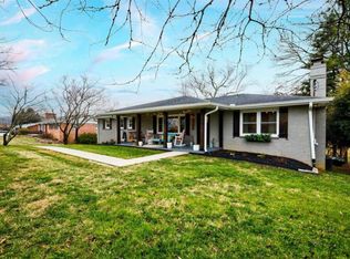 7821 Ewing Rd, Powell, TN 37849