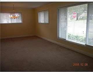 5th image of 956 Robert E Lee Blvd