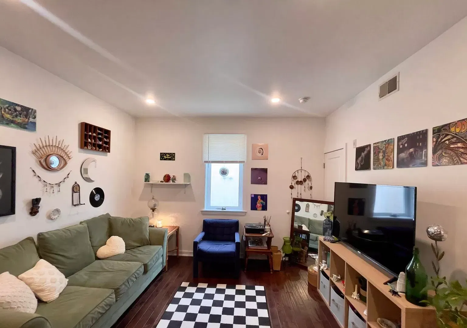 Newly Renovated Apartments-Temple University — Photo 4