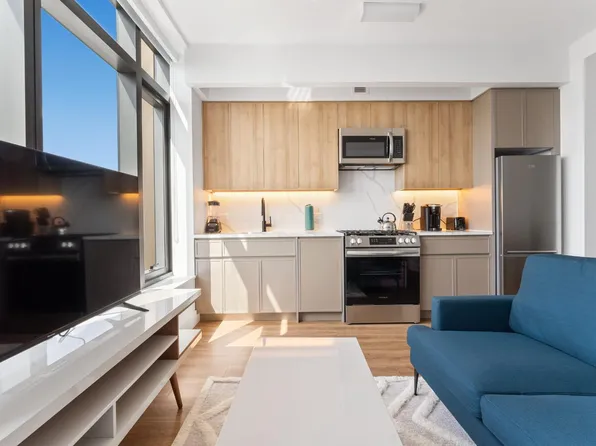 2230 Cropsey Avenue image 1 of 7