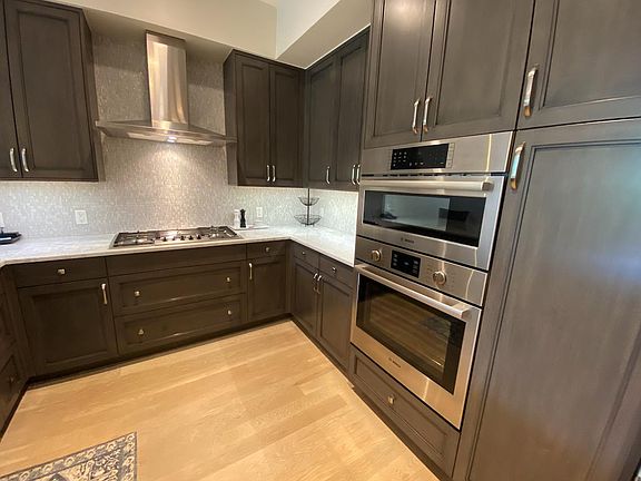 3rd image of 250 N Columbine St Unit 202