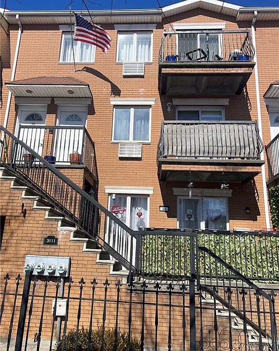 1st image of 3111 Emmons Ave #3B