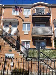 3111 Emmons Ave #3B, Brooklyn, NY, 11235