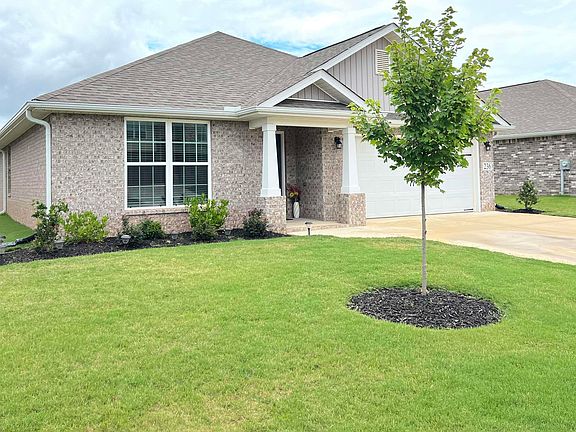 2nd image of 236 Cherry Laurel Dr