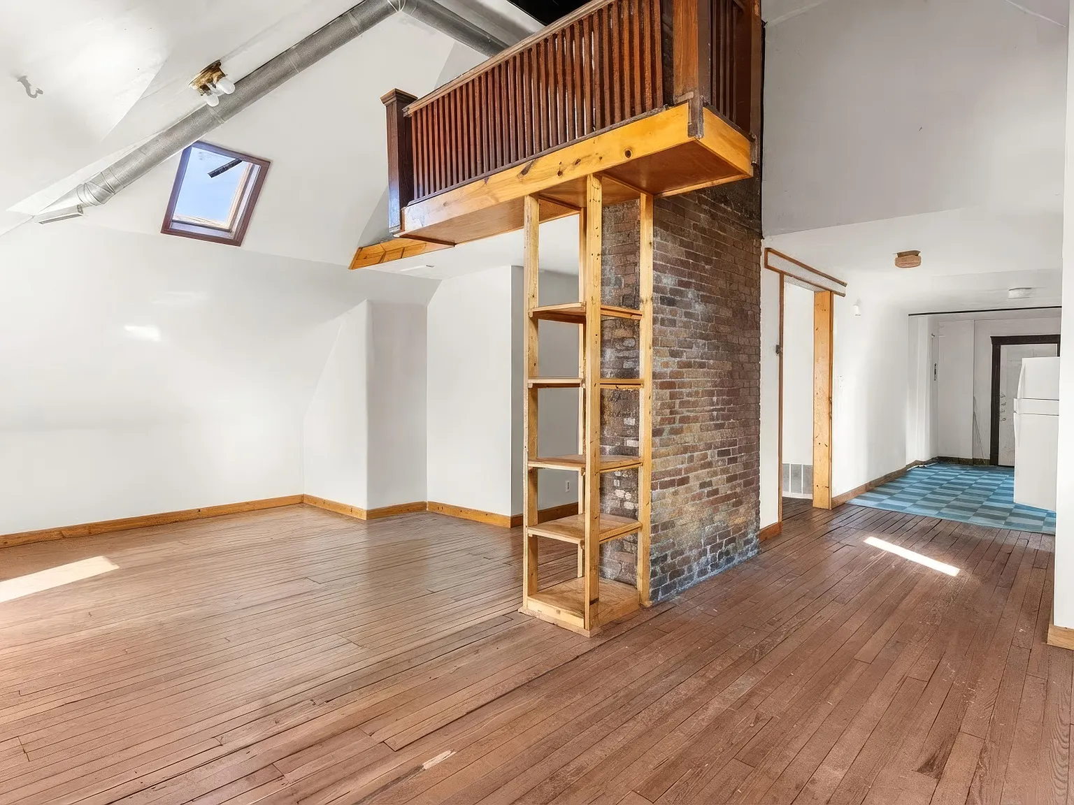 3 bed, 1200 sqft, $900 — Photo 4