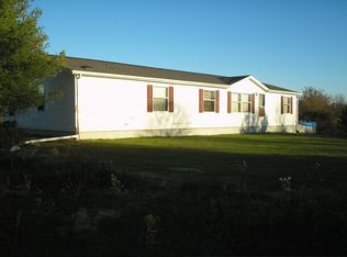 6363 Lakeshore Rd N, Palms, MI 48465