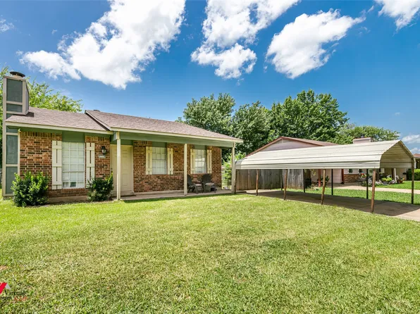 1319 Norris Dr, Bossier City, LA 71111