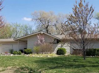 1908 N Edgemoor St, Wichita, KS 67208