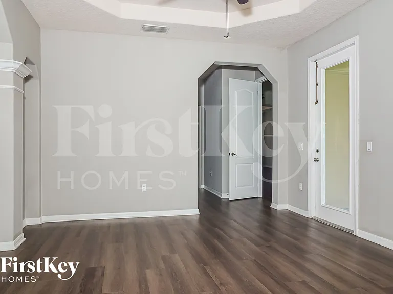 5108 Sylvania Ave — Photo 8