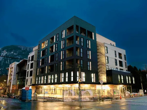 37994 2nd Ave #406, Squamish, BC V8B 1C3