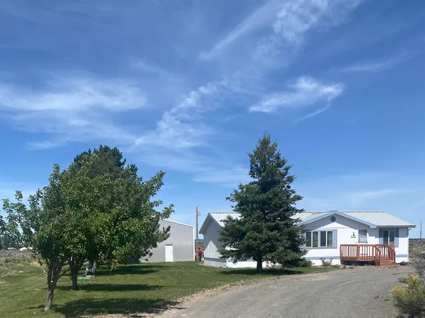 57251 Bark Loop, Christmas Valley, OR 97641