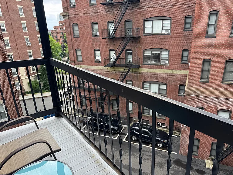 12 Short St #5 — Photo 33
