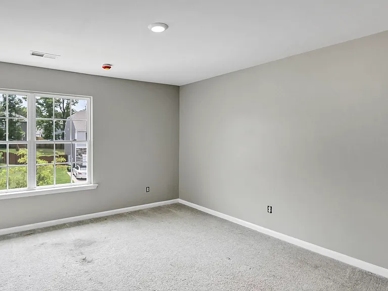 414 Tulip Way — Photo 30