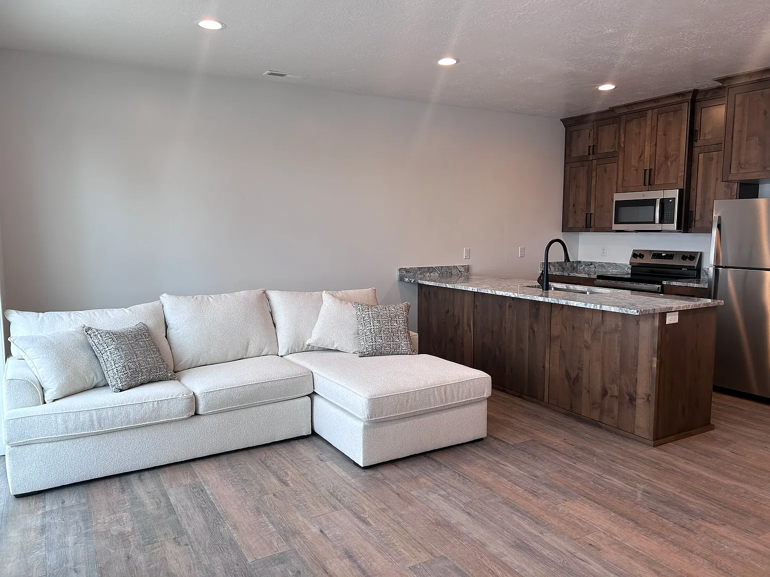 118 W 1100 N — Photo 3