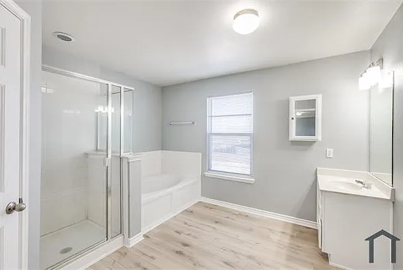 1600 Lionheart Dr — Photo 19